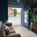 Hébergement de vacances Alfoz, -tiny House- Con Patio Privado Y Barbacoa