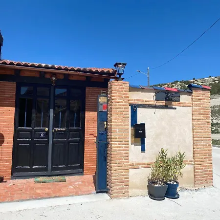 Alfoz, -tiny House- Con Patio Privado Y Barbacoa * Velliza