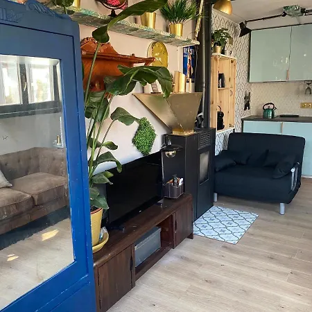 בית נופש Alfoz, -tiny House- Con Patio Privado Y Barbacoa Velliza