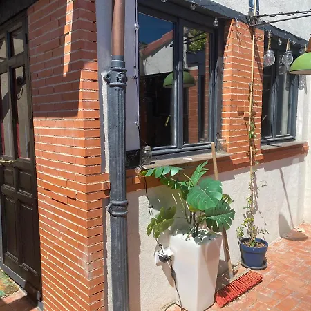 Alfoz, -tiny House- Con Patio Privado Y Barbacoa Feriehus