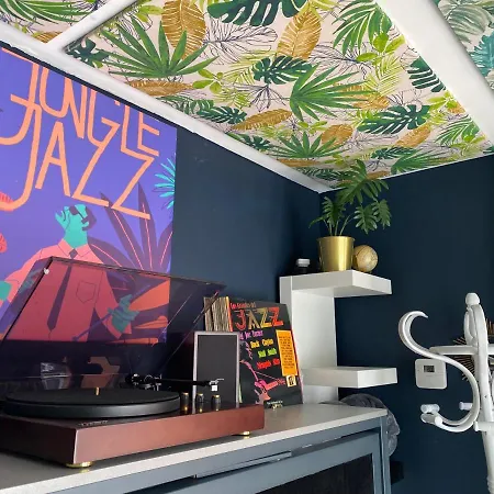 Alfoz, -tiny House- Con Patio Privado Y Barbacoa * Velliza